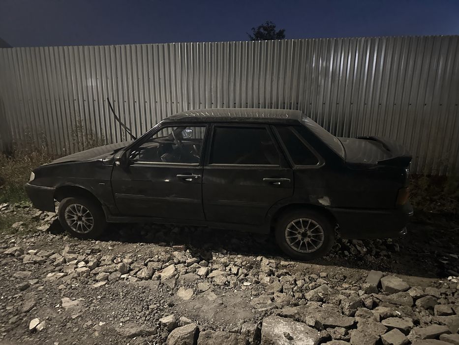 Продам ваз 2115 на запчасти