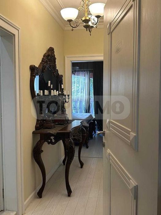 Дава се под наем Двустаен апартамент в Варна, Център - 82 кв.м за 1000 € - Снимка #12