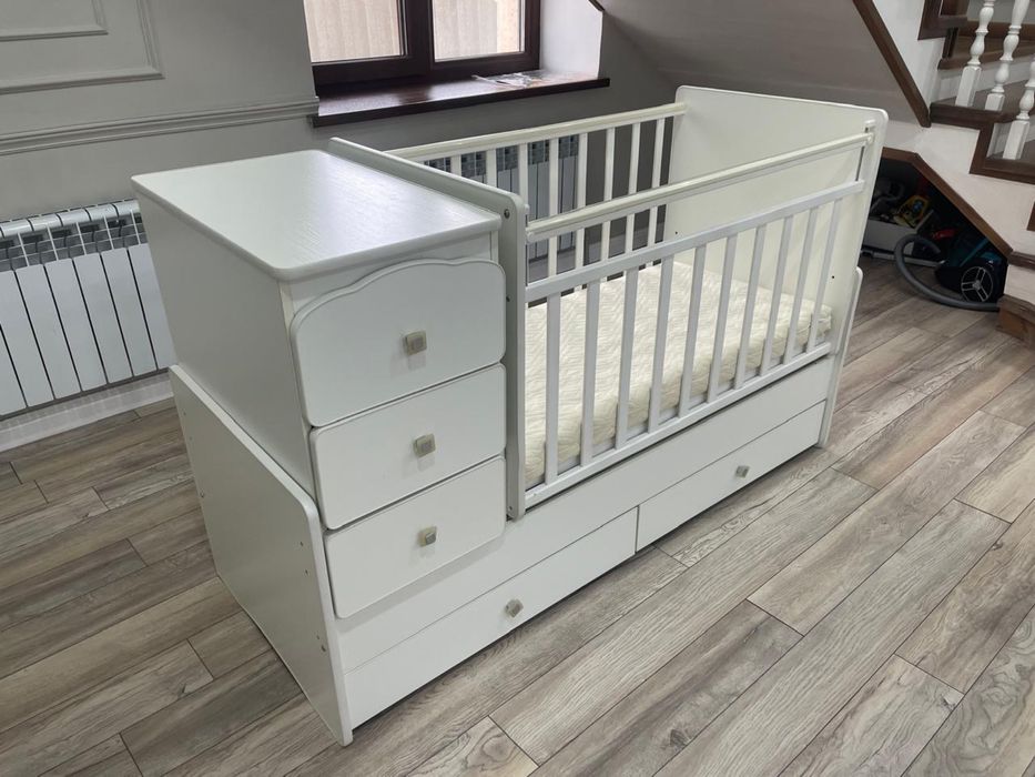 Детская кровать-качалка до 3х лет