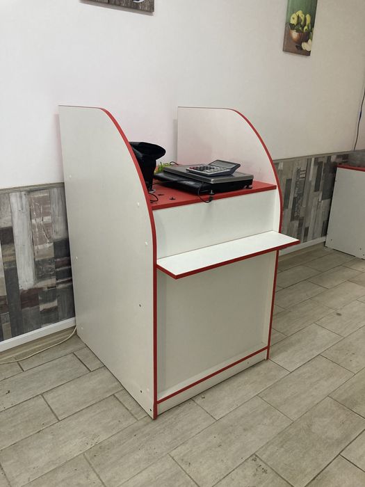 Столы  для кассы