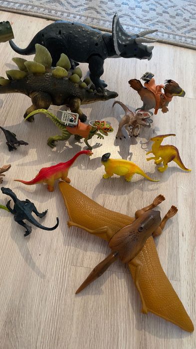 Динозавры коллекция игрушки