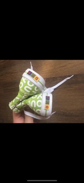 Детски кецове нови