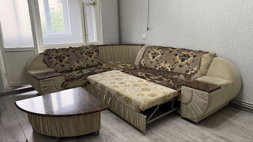 Диван Раскладной и столик