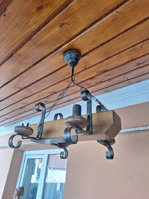 Candelabru rustic vechi  lemn și brate din fier