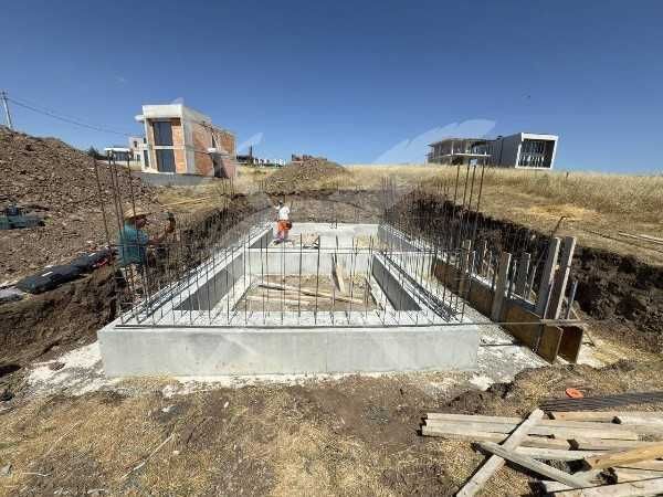 Продава се Къща в с. Лъка, Област Бургас - 169 кв.м за 625 €/кв.м - Снимка #2