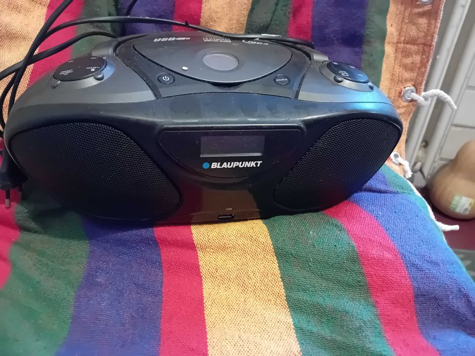 Radio si cd player blackpunkt