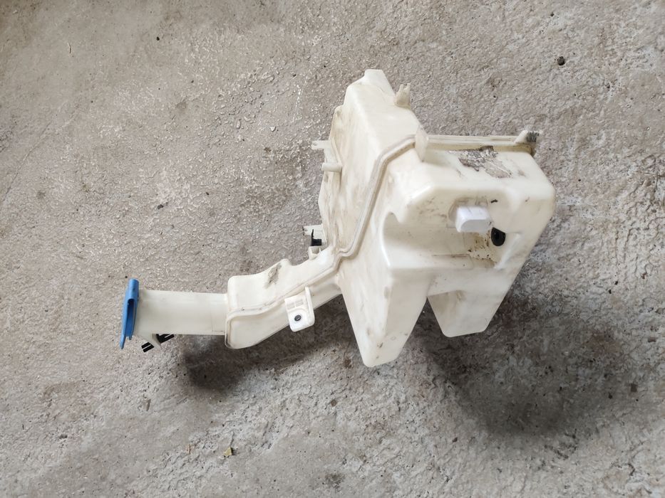 Vas lichid spalator parbriz Volkswagen Passat B7 Variant 2.0 TDI CFF