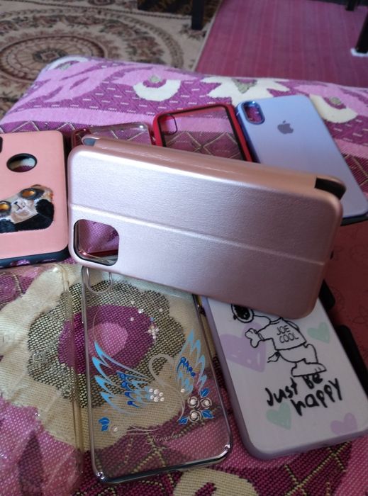 Продам чехлы от Айфона