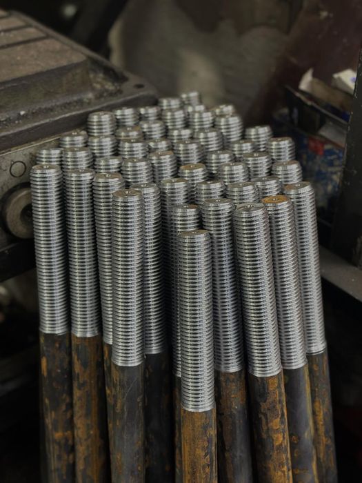 Токарь Анкерные болты,шпильки, фундаментые болты.