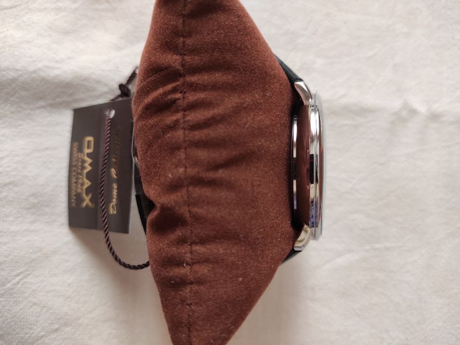 Часы OMAX новые.