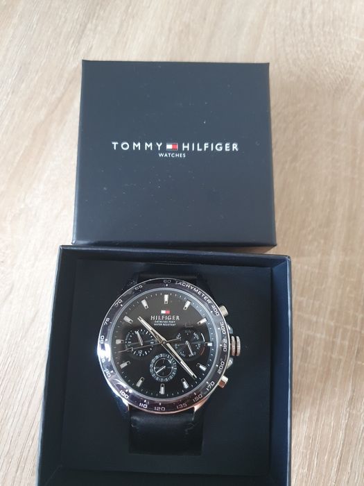 Ceas Tommy Hilfiger nou - factura disponibila