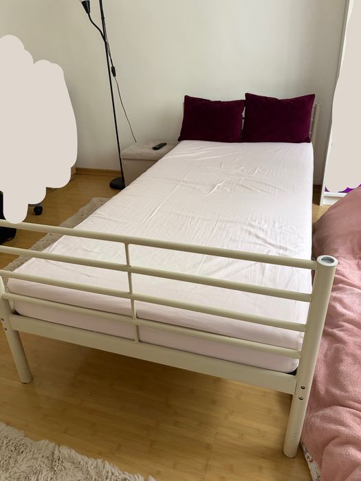 2 paturi 90x200 cm cu saltele individuale negru si bej