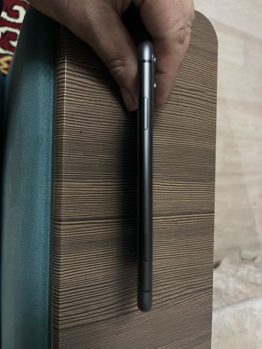 Айфон.        11