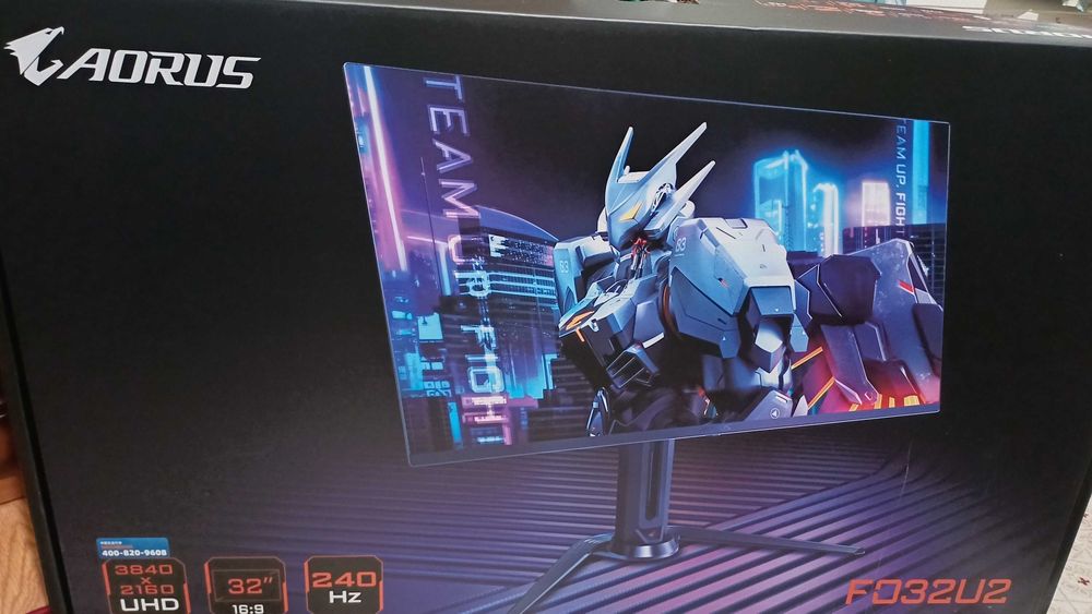 монитор Gigabyte AORUS FO32U2, OLED 4K 240гц