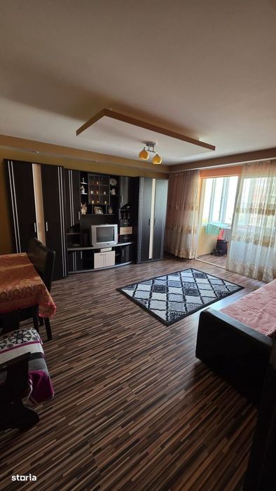 Apartament cu 3 camere, 62 mp., zona Micro 3 — fotografia 3
