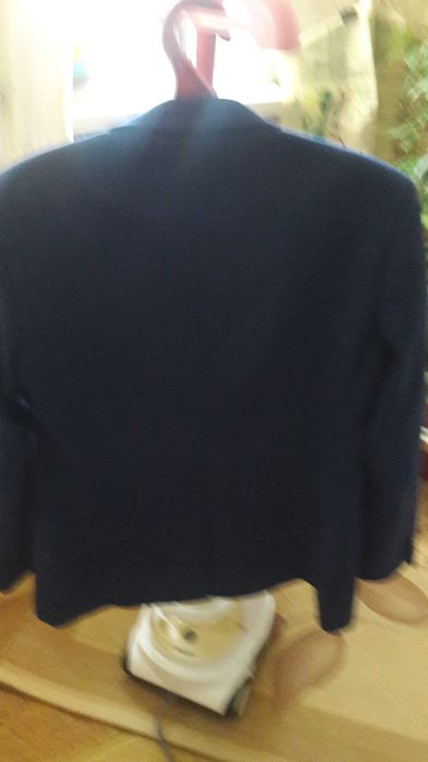 Пиджак темно-синего цвета