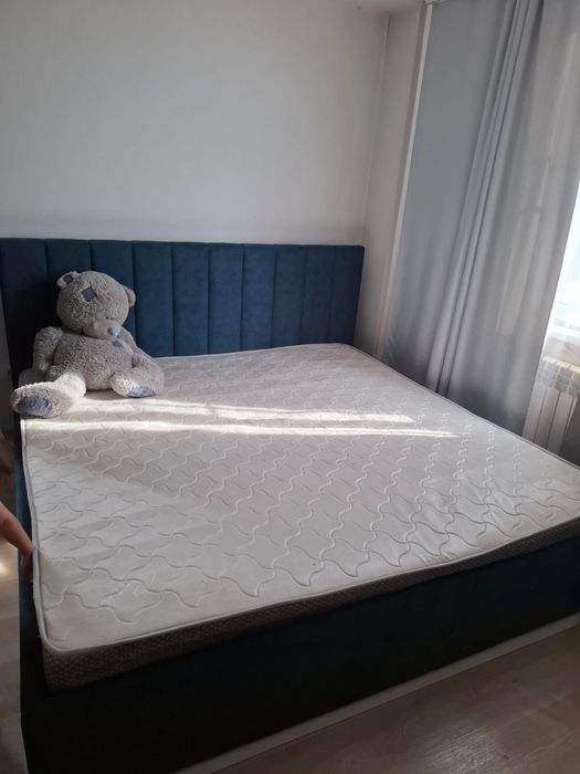 Продам двухспальную кровать