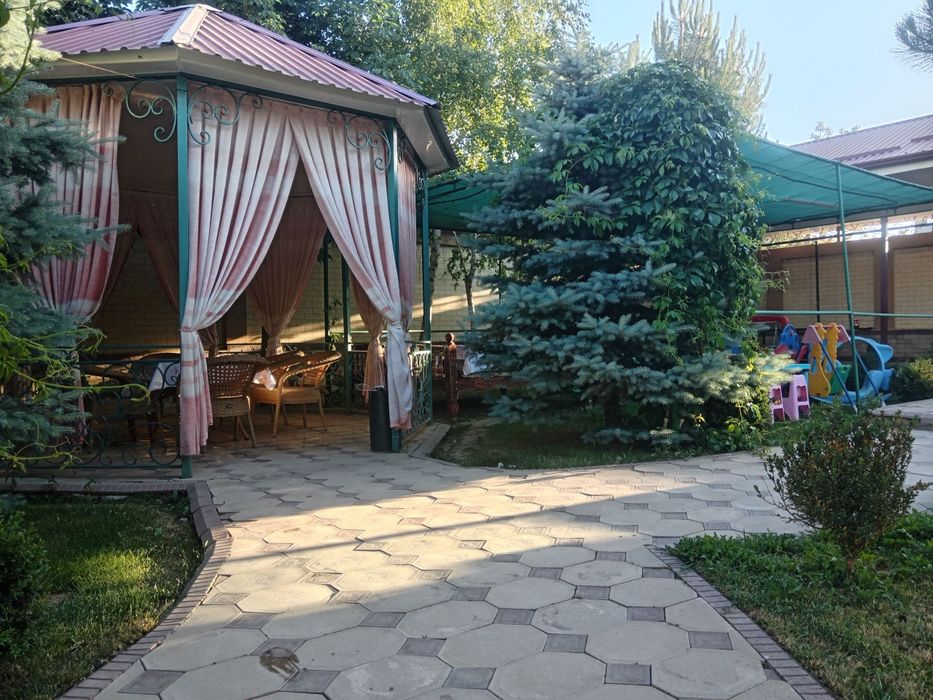 Oqtosh dacha Oylaviy va Ulfatlar uchun