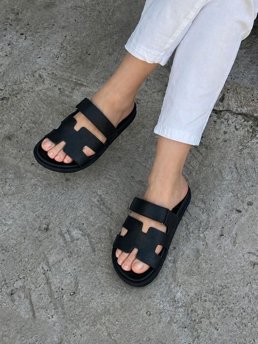 Шлепанцы Hermes на лето