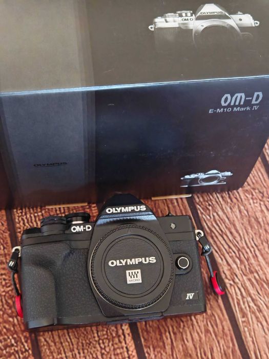 Olympus E-M10 Mark IV