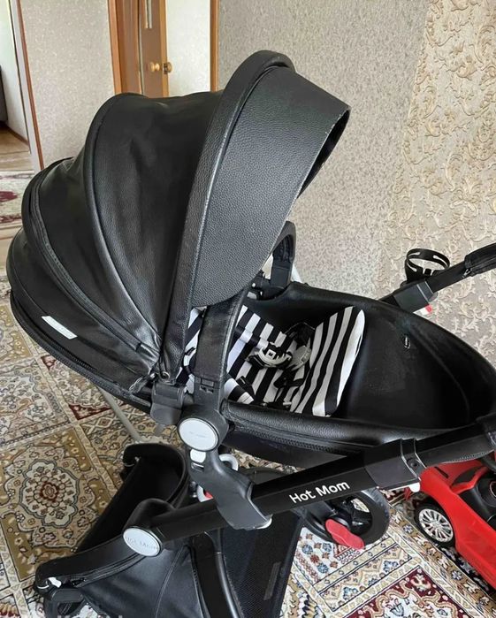 Продам прогулочную коляску