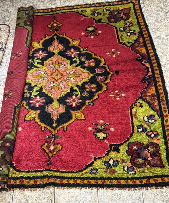 Вълнен китеник "Царската корона"