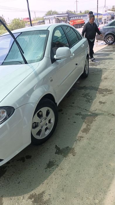 Jentra 2015 kraska tozza metan gaz 4ta balon narxi7500$ yana savdosibo