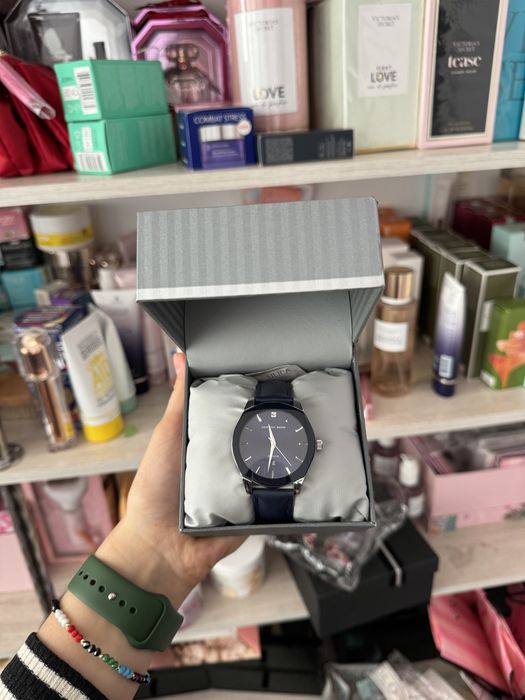 Наручные часы Geoffrey Beene Wrist Watch, Genuine Diamond Collection