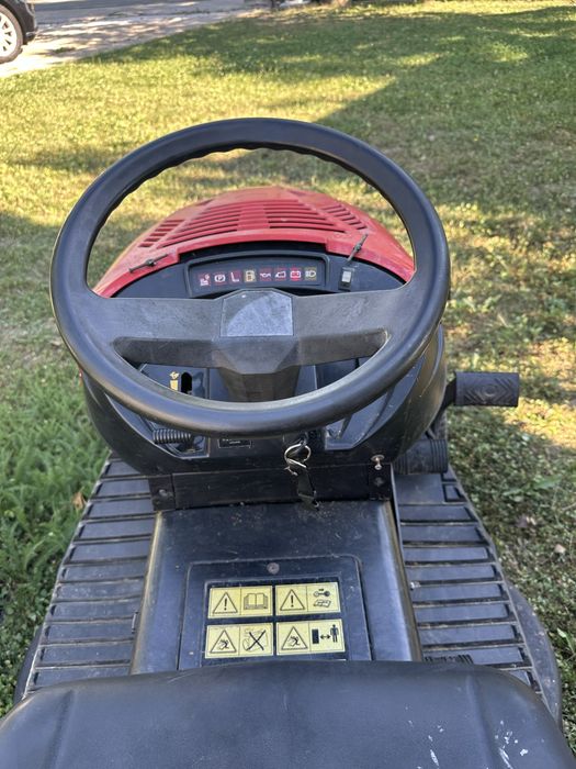 Vand tractoras tuns gazon