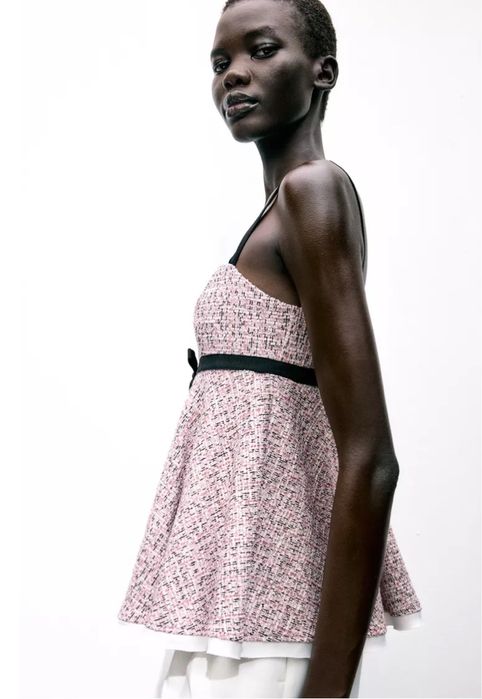 Топ ZARA със сърцевидно деколте