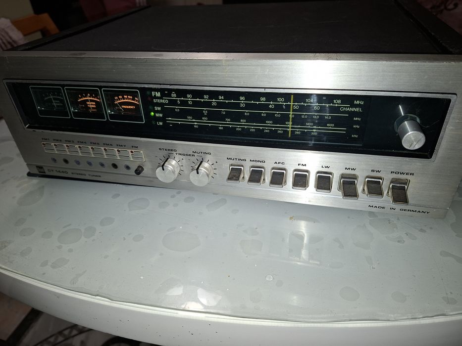 Dual CT 1440, Stereo Tuner, 4 benzi, memorie canale ,an 1979, Germany