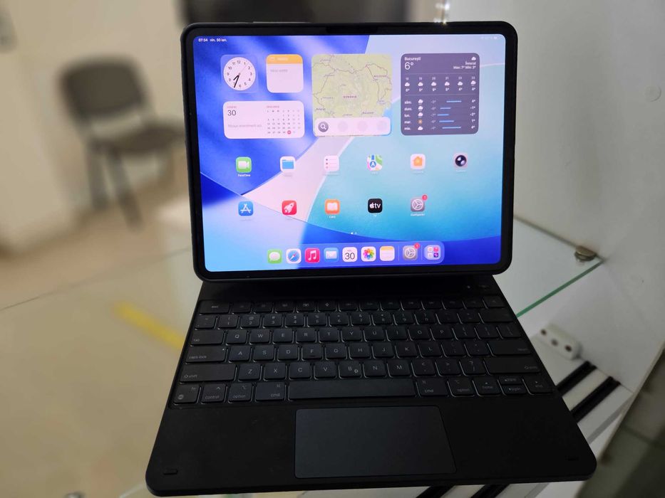 Apple iPad Pro 13 M4 256 SB:100% + Tastatura (Ag1 Alexandru B53200)
