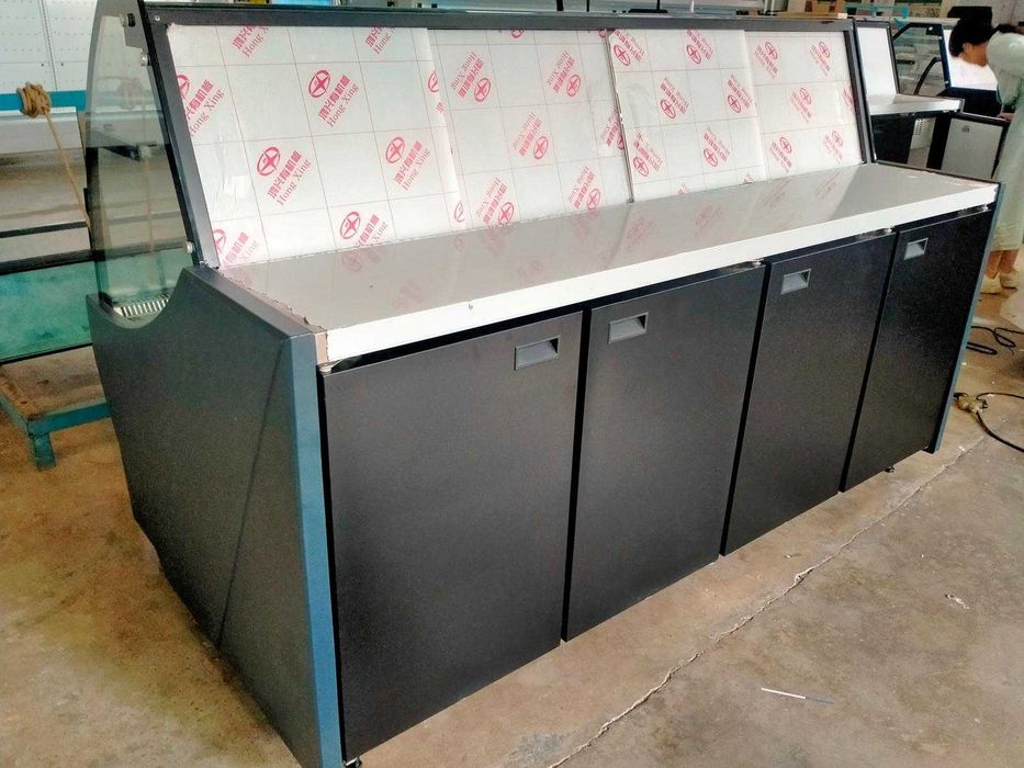 Vitrină mezeluri profesională 2 m | inox | răcire ventilată
