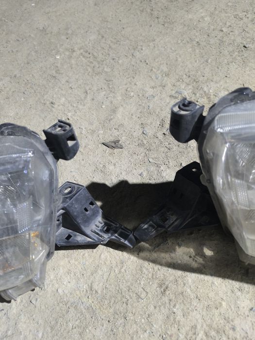 Hilux фара  Тайланд