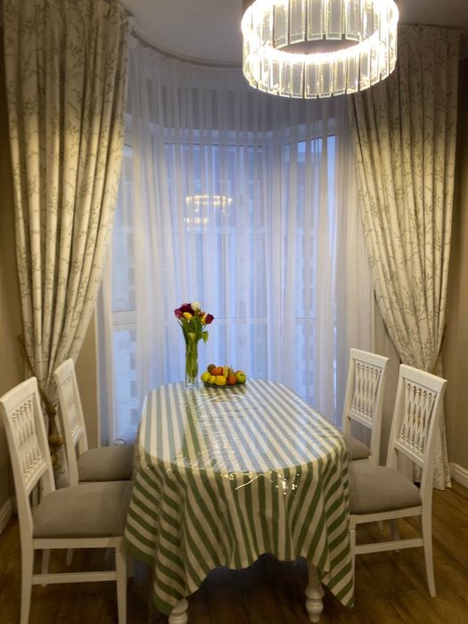 Стол кухонный со стульями