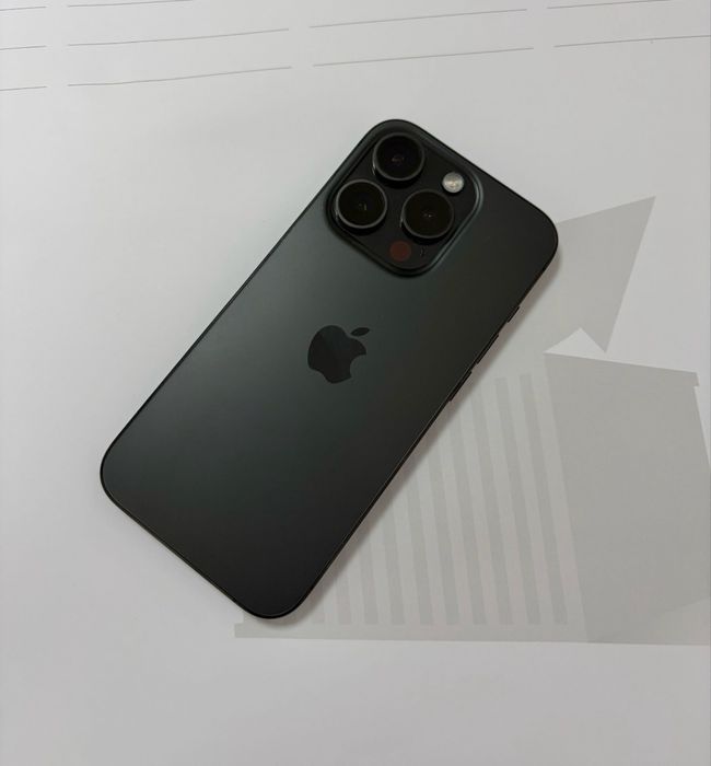 iPhone 15 PRO / Battery 95% / Accept Schimb