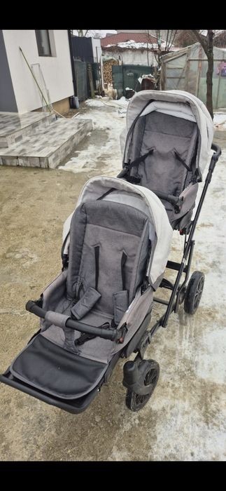 Vând carucior gemeni