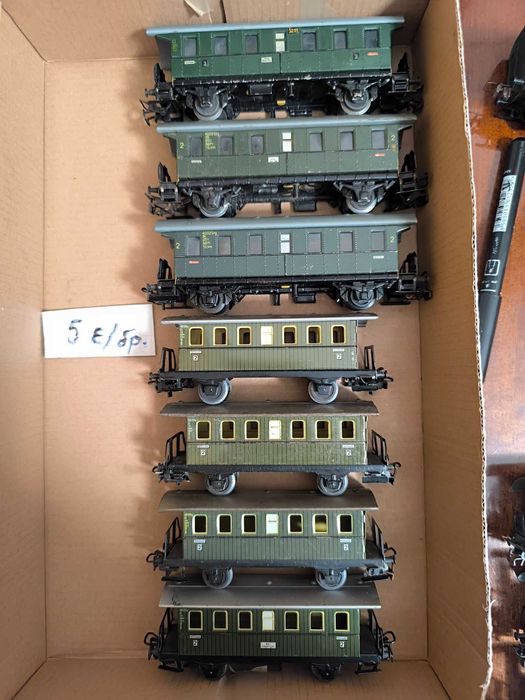 Вагончета за влакче мащаб H0 (1:87)