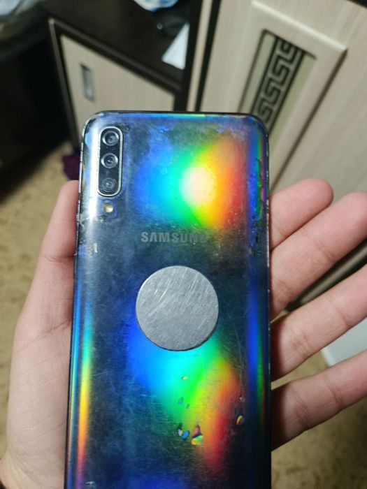 Samsung A50 Sastoyani yahshi ishlayde hamasi zor va ideal