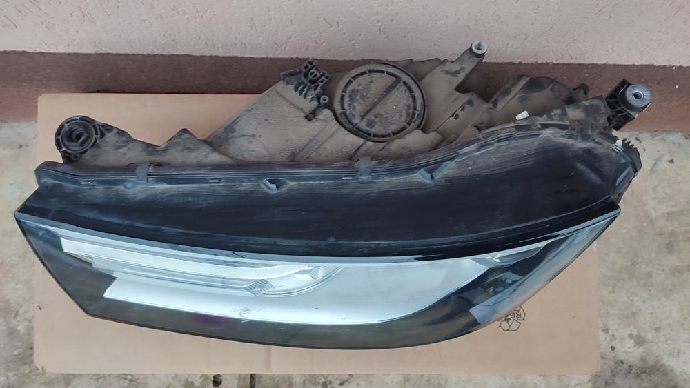 Far stg Audi Q5  model 2018 80