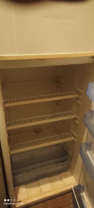 Продавам хладилник