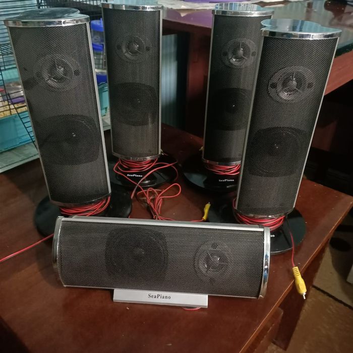Продам сабвуфер и 5 колонок