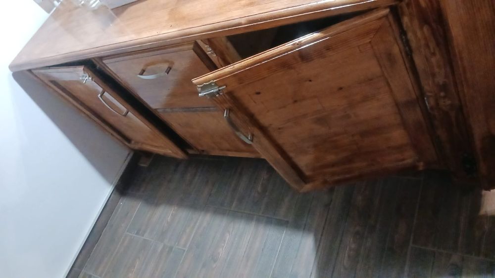 Vand bar ,complet cu sertare ,suport de pahare
