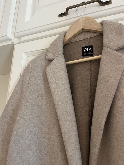 Pardesiu Zara in stare foarte buna