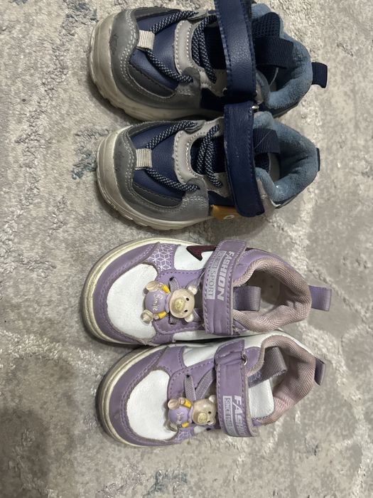 Кроссовки на мальчика и на девочку