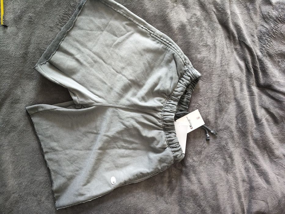 Champion pantaloni scurți oversized gri mărimea XS noi originali