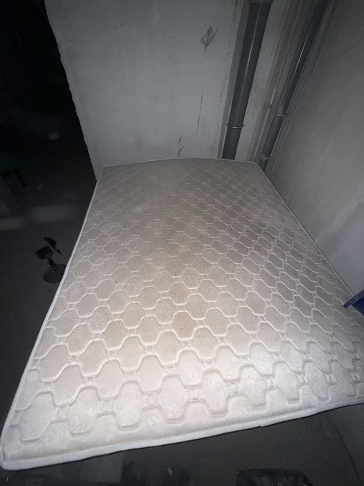 Матрас хорошая состояния