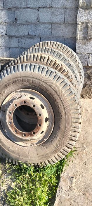 Продам шиины с дисками р12