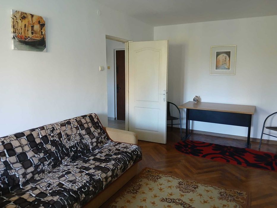 Închiriere apartament 2 camere, direct de la proprietar - zona Podu Roș
