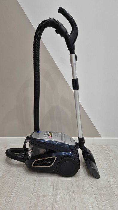 Пылесос Samsung со стаканчиком